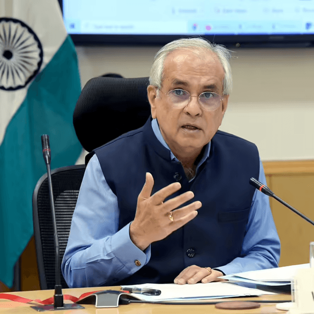 Shri Rajiv Kumar
